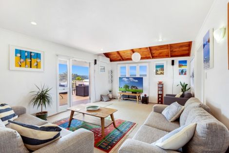 Photo of property in 21 Kahurangi Place, Snells Beach, 0920