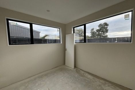 Photo of property in 9/88 Gloria Avenue, Te Atatu Peninsula, Auckland, 0610