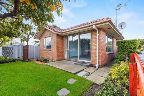 Photo of property in 1/19 Collingwood Street, New Brighton, Christchurch, 8061