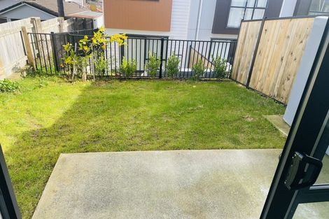 Photo of property in 250a Great North Road, Henderson, Auckland, 0612