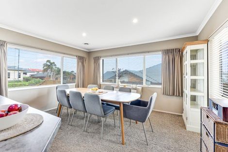 Photo of property in 27 Heathfield Avenue, Huntington, Hamilton, 3210