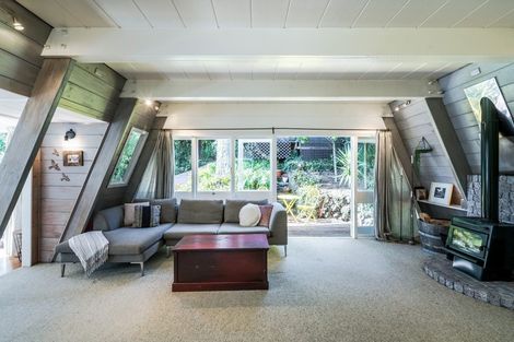 Photo of property in 4 Glenbush Place, Birkenhead, Auckland, 0626