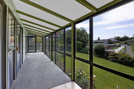 Photo of property in 4 Quin Crescent, Hawera, 4610