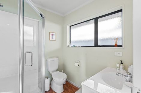 Photo of property in 6 Te Ropata Place, Waikanae Beach, Waikanae, 5036