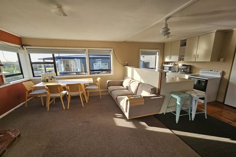 Photo of property in 7 Kowhai Street, Kaka Point, Balclutha, 9271