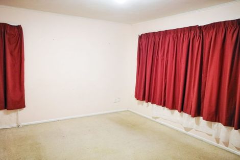 Photo of property in 26 Edwards Avenue, Henderson, Auckland, 0610