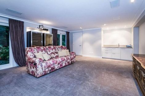 Photo of property in 35 View Road, Campbells Bay, Auckland, 0630