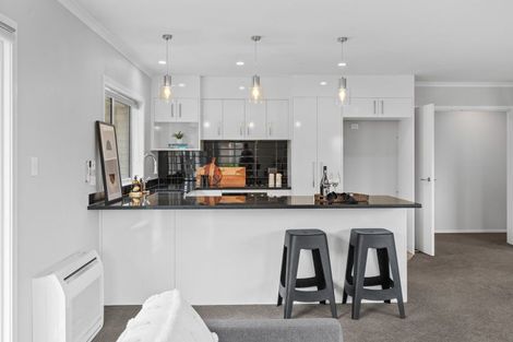 Photo of property in 60 Feist Street, Carterton, 5713
