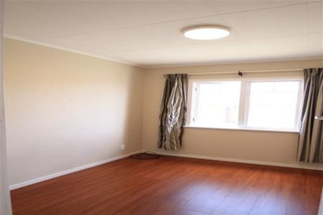 Photo of property in 678 East Coast Road, Pinehill, Auckland, 0630