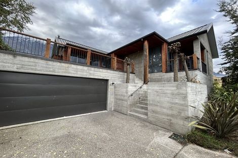 Photo of property in 15 Skye Lane, Jacks Point, Queenstown, 9371