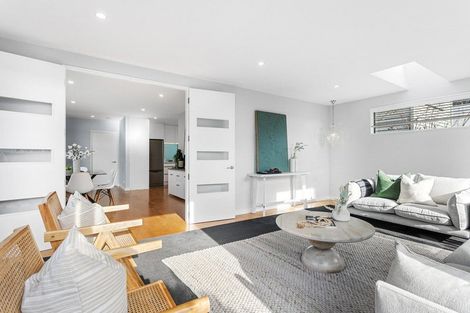 Photo of property in 11 Springfield Road, St Albans, Christchurch, 8014