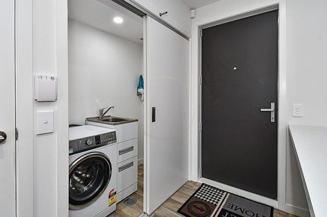 Photo of property in 1 Kanorau Place, Mangere, Auckland, 2022