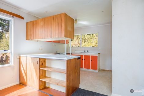 Photo of property in 2/22 Shackleton Grove, Stokes Valley, Lower Hutt, 5019