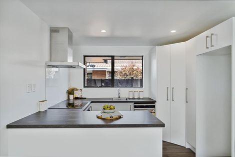 Photo of property in 22 Lake Terrace Road, Burwood, Christchurch, 8061