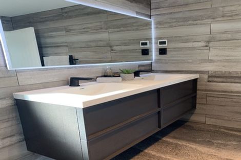 Photo of property in 2 Roa Avenue, Hobsonville, Auckland, 0618