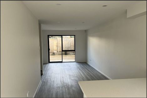 Photo of property in 43 Tirimoana Road, Te Atatu South, Auckland, 0602