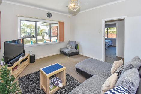 Photo of property in 323 Massey Road, Mangere East, Auckland, 2024