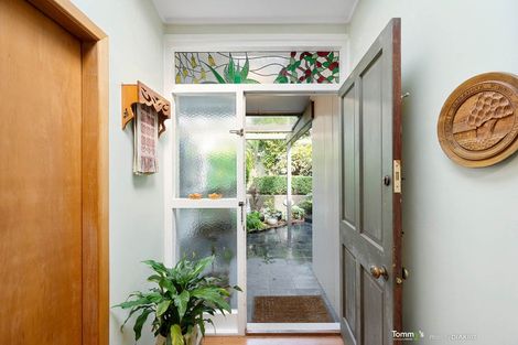 Photo of property in 67 Nicholson Road, Khandallah, Wellington, 6035