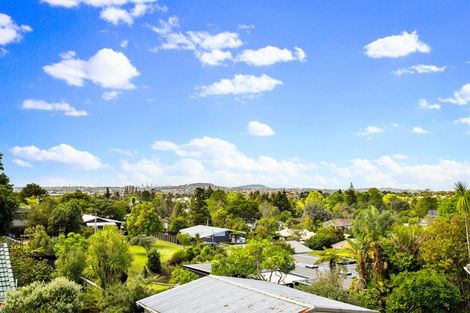 Photo of property in 23 Lemnos Place, Titirangi, Auckland, 0604