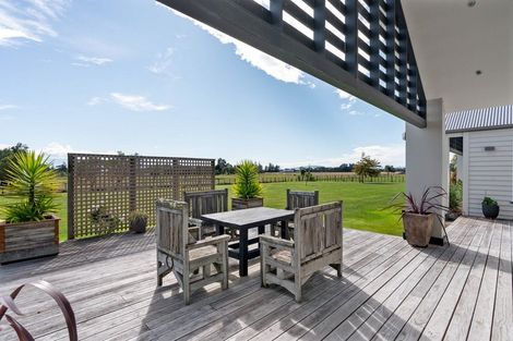 Photo of property in 104 White Rock Road, Martinborough, 5781