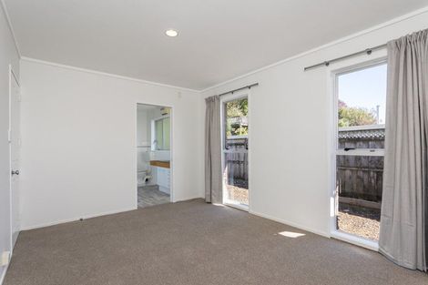 Photo of property in 36 Stapleford Crescent, Browns Bay, Auckland, 0630