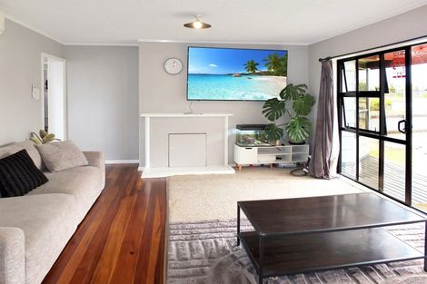 Photo of property in 8 Russell Street, Foxton, 4814