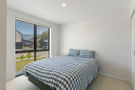 Photo of property in 18 Rushland Road, Jacks Point, 9371