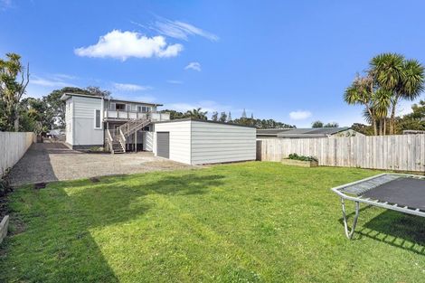 Photo of property in 8 James Mcleod Road, Shelly Beach, Helensville, 0874