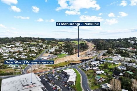 Photo of property in 122 Whangaparaoa Road, Red Beach, 0932