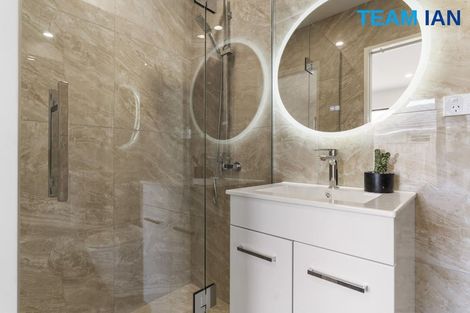 Photo of property in 1/68 Smythe Road, Henderson, Auckland, 0612