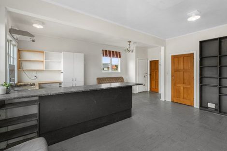 Photo of property in 76 Cambridge Street, Levin, 5510
