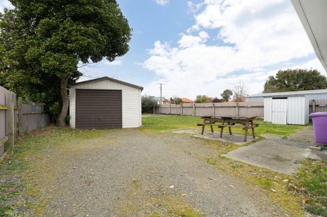 Photo of property in 76 Cambridge Street, Levin, 5510