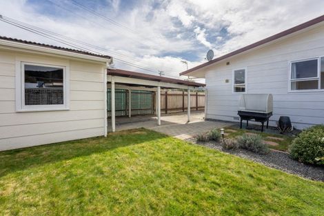 Photo of property in 56f2- Ward Street, Trentham, Upper Hutt, 5018