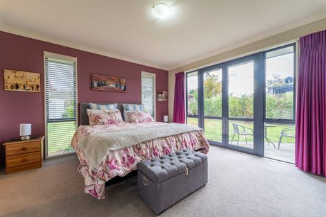 Photo of property in 65 Main North Road, Geraldine, 7930