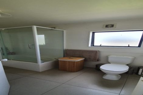 Photo of property in 2/22 Lambrown Drive, Totara Vale, Auckland, 0629