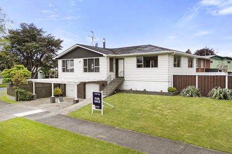 Photo of property in 4 Monterey Place, Totara Park, Upper Hutt, 5018