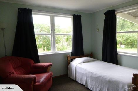 Photo of property in 1 Julyan Street, Shannon, 4821