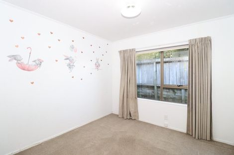 Photo of property in 8 Raddock Place, Farm Cove, Auckland, 2012