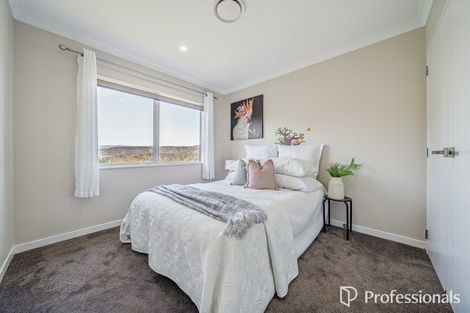 Photo of property in 17 Lindis Lane, Kelson, Lower Hutt, 5010