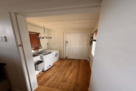 Photo of property in 35 Alfred Street, Fairfield, Hamilton, 3214