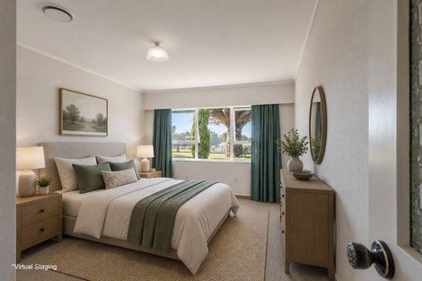 Photo of property in 208 Adelaide Road, Dannevirke, 4930