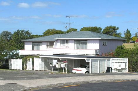 Photo of property in 1/21 Nutsey Avenue, Northcote, Auckland, 0627