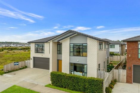 Photo of property in 6 Hinoki Way, Flat Bush, Auckland, 2019