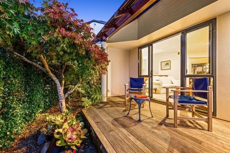 Photo of property in 110 Seaview Road, Glenfield, Auckland, 0629