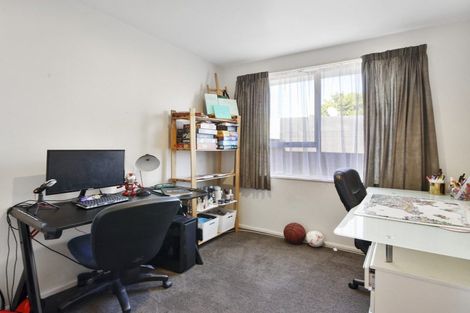 Photo of property in 2 Bayswater Crescent, Bromley, Christchurch, 8062