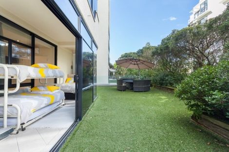 Photo of property in 21 Maunganui Road, Mount Maunganui, 3116