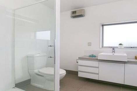 Photo of property in 56 Saddleback Grove, Karori, Wellington, 6012