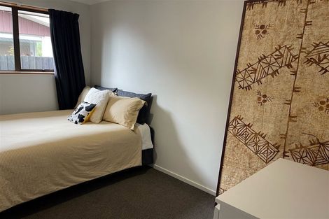 Photo of property in 12 Esher Place, Saint Martins, Christchurch, 8022