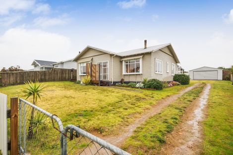 Photo of property in 20 Barling Street, Himatangi Beach, Foxton, 4891