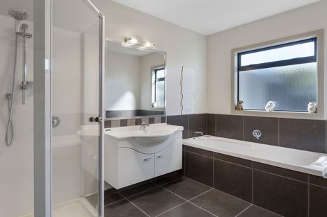 Photo of property in 202 Acacia Bay Road, Nukuhau, Taupo, 3330